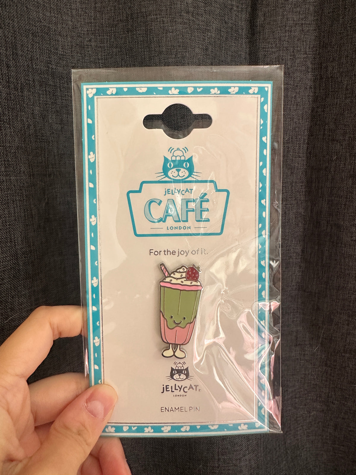 UK0075 - Jellycat Pin - Amuseables Berrity Latte