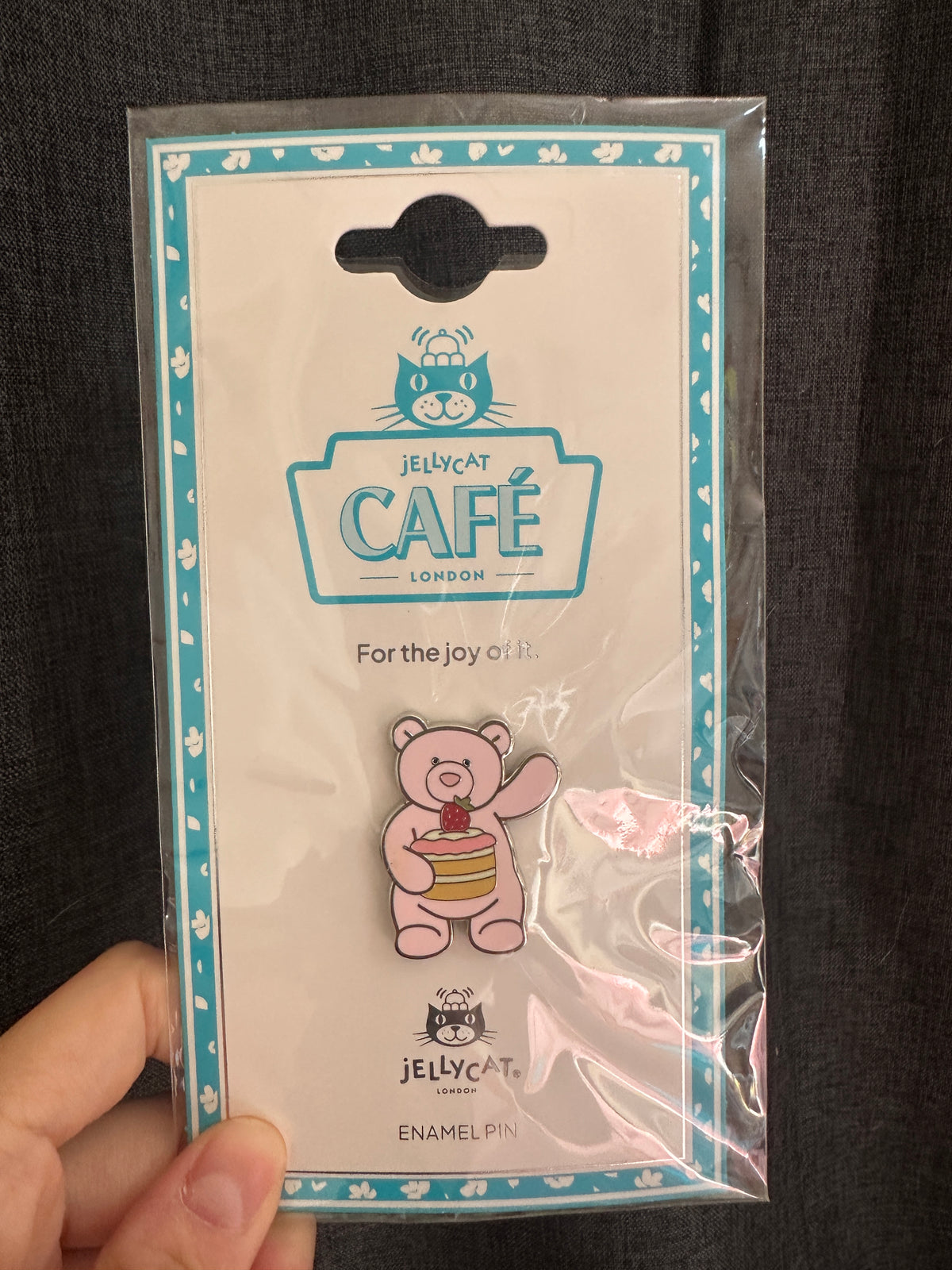 UK0073 - Jellycat Pin - Bartholomew Bear 'Cupcake'