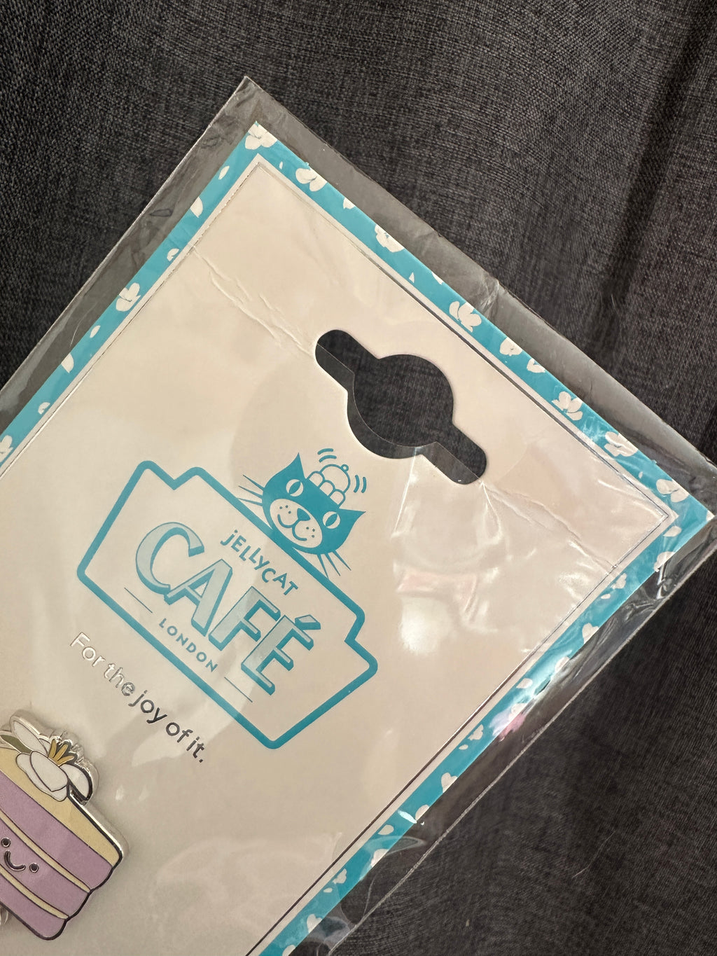 [Imperfect] UK0051 -  Jellycat Pin - China Exclusive Amuseables Yulan Taro Cake