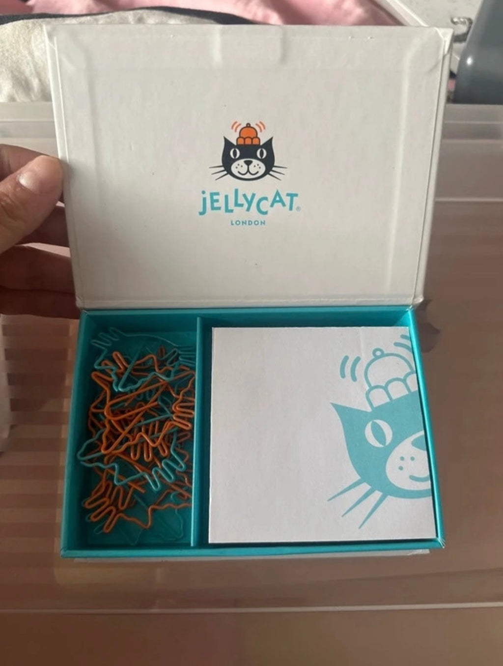 Official Jellycat Stationary Set (memo & clips)